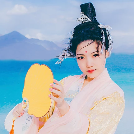 冰雪美人飄逸唯美頭像，唯美古風女子頭像