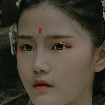 白衣素紗女子頭像像，唯美古風女子真人頭像