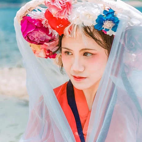 花樣紅衣女子頭像，唯美古風真人頭像