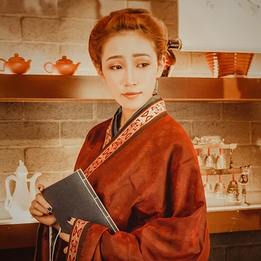 畫情唯美頭像，唯美古風女子真人頭像