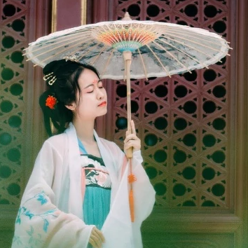 紅衣女子帶傘頭像，唯美古風女子真人頭像