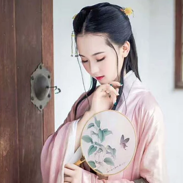 漢服女生頭像，古風真人女子頭像