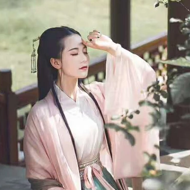 漢服女生頭像，古風真人女子頭像
