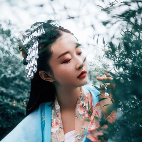 中國風清新花朵唯美古風女子頭像