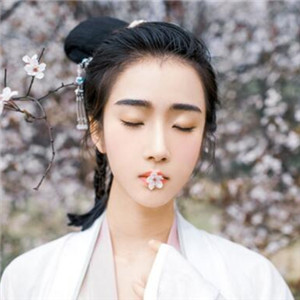 櫻花樹下古風女子頭像，真人古風頭像大全