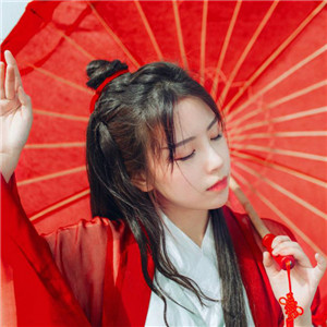 俠骨柔情女子古風頭像大全，紅衣似火灼人眼
