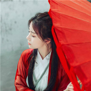 俠骨柔情女子古風頭像大全，紅衣似火灼人眼