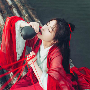俠骨柔情女子古風頭像大全，紅衣似火灼人眼