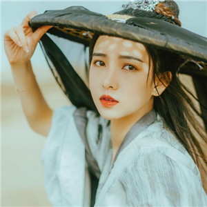 大漠孤煙古風女子真人頭像，唯美女生qq頭像