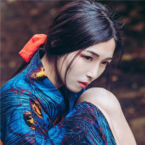 林間溪水靈氣女子頭像，唯美古風頭像真人