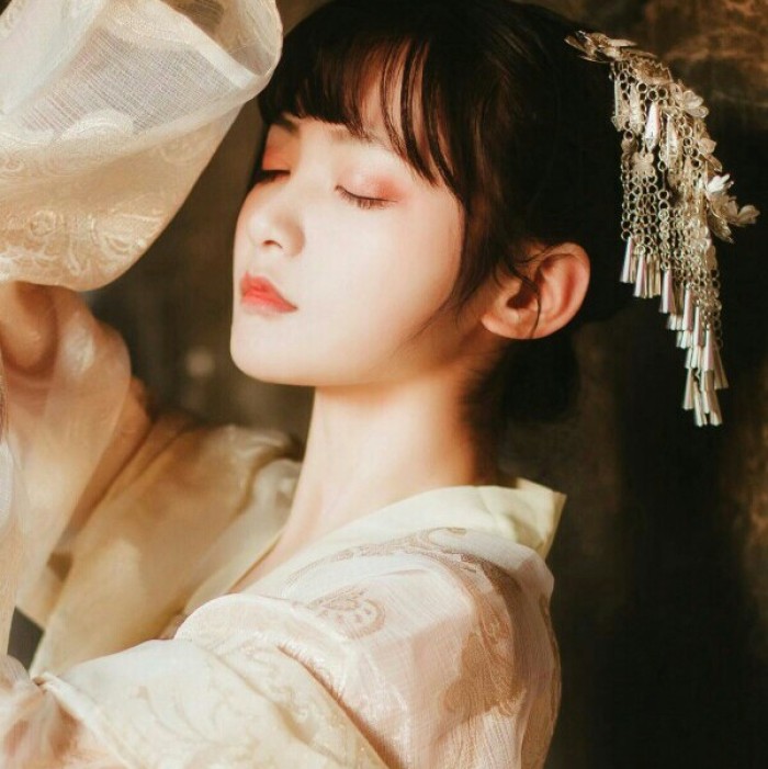 風華灼灼古風頭像，古裝真人女生頭像