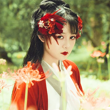 嬌艷彼岸花女生頭像，唯美古風真人頭像