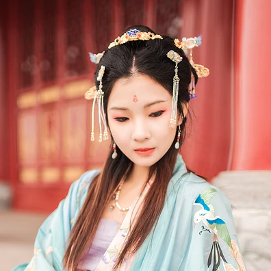 長相思帶傘女生頭像，唯美古風真人頭像