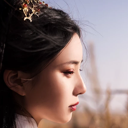 傷感流淚帶傘頭像，唯美古風(fēng)真人頭像