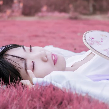 粉紫小清新帶團扇傘頭像，唯美古風真人頭像