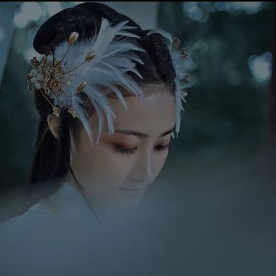 妖艷帶傘女子頭像，唯美古風真人頭像