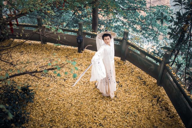 古風漢服攝影：面若冠玉，劍眉星目